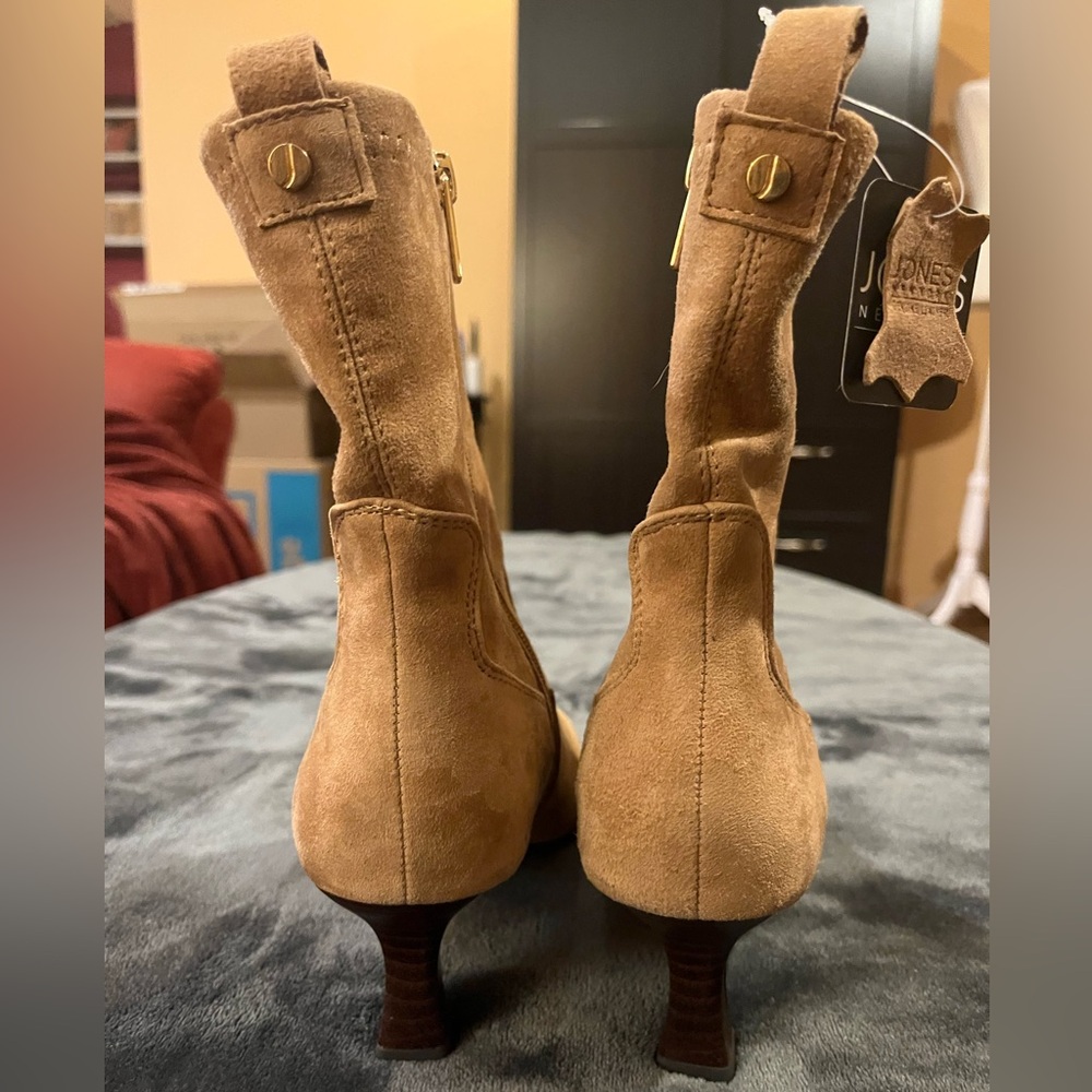 Jones New York Ankle Booties. Kitten Heel Pointed-Toe Genuine suede Tan. 7.5 NEW - Picture 4 of 9